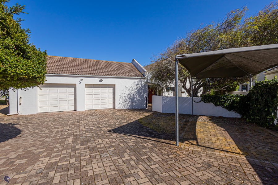 3 Bedroom Property for Sale in Country Club Western Cape